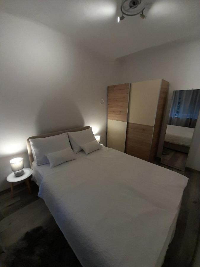 Lena Apartment